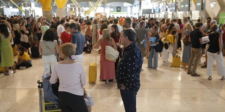 İspanya’da kötü hava şartları can aldı, 671 uçuş iptal edildi