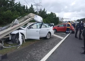 İstanbul Havalimanı yolunda kaza! 3 hostes yaralandı