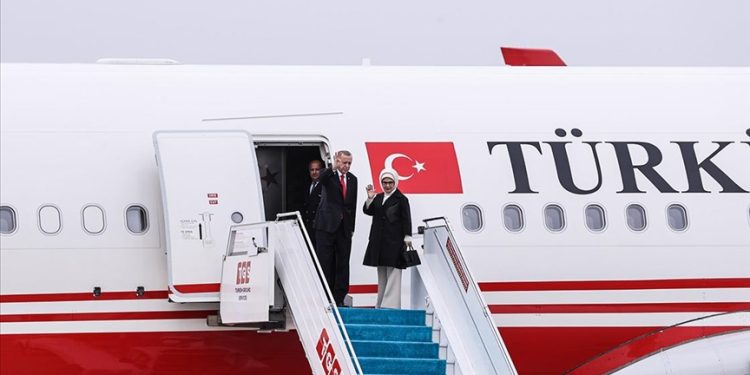 Cumhurbaşkanı Erdoğan, dünya kupası açılışı için Katar’a gitti
