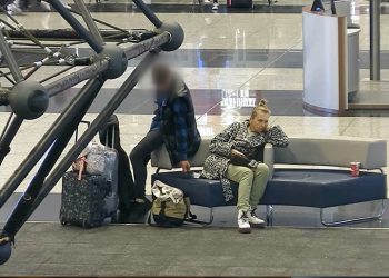 İstanbul Havalimanı’ndaki telefon hırsızlığı kameralara yansıdı