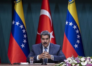 Nicolas Maduro THY ile uçtu