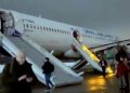 Ural Airlines uçağında yangın çıktı, yolcular tahliye edildi