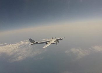 Çin ve Rus bombardıman uçakları beraber uçtu