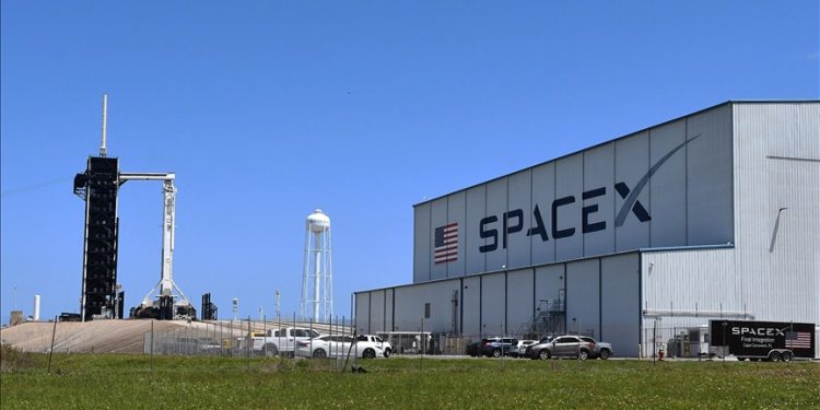 BAE, Ay görevinin ikinci kez ertelendiğini duyurdu