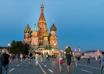 Rusya turistlere kredi kartı çıkaracak
