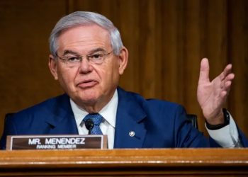 Senatör Menendez, Türkiye’ye F-16 satışına karşı olduğunu yineledi