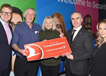 Birmingham Havalimanı 10 milyonuncu yolcularına THY bileti hediye etti