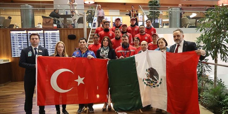 Meksikalı ekip İstanbul’dan ülkesine uğurlandı