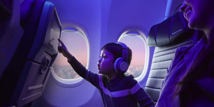 United Airlines aile koltuğu politikasını başlattı