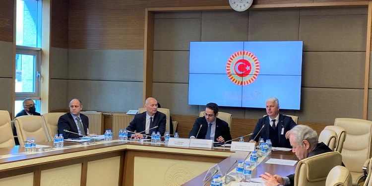 Üç ülke ile hava ulaştırma anlaşması onaylandı