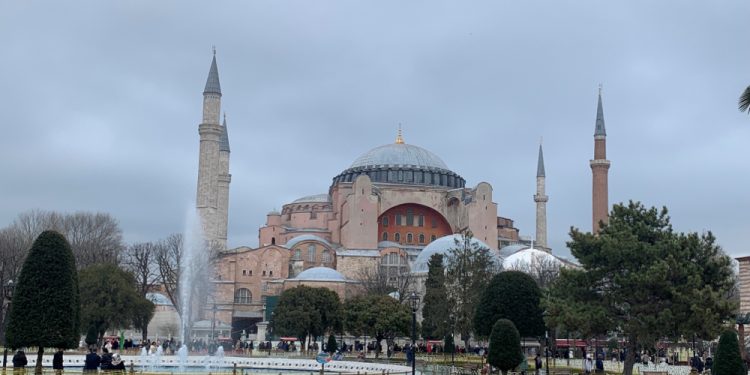 İstanbul’un kalbinde bir gün: Bölüm 4: Çemberlitaş ve Divanyolu