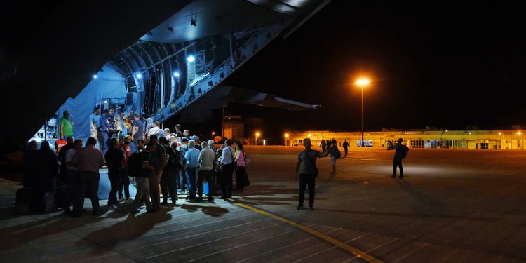 Türk vatandaşlarını Sudan’dan Koca Yusuf tahliye etti