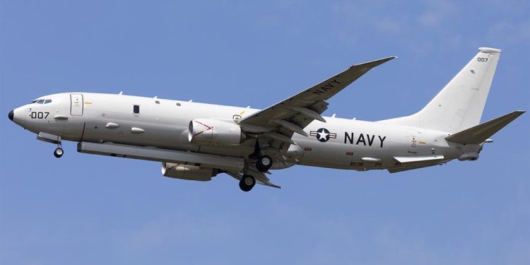 İran’dan ABD uçağına Umman Denizi üzerinde uyarı