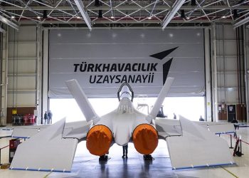 Milli Muharip Uçak sürprize hazırlanıyor