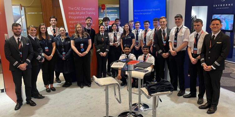 easyJet 2027’ye kadar 1000 pilot alacak