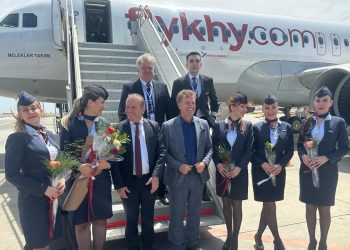 Fly Kıbrıs, ilk uçuşunu gerçekleştirdi