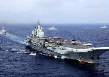 Çin’in Şandong uçak gemisi Tayvan Boğazı’ndan geçti