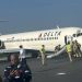 Delta uçağı ön iniş takımı açılmadan iniş yaptı