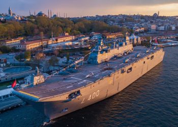 TCG Anadolu’yu 400 bine yakın kişi ziyaret etti