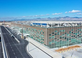 Ercan Havalimanı, yeni terminal binası ve pistiyle yarın açılıyor