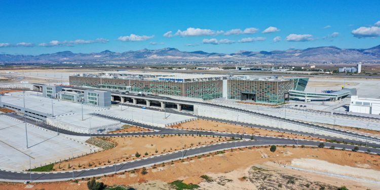 Yeni Ercan Havalimanı 20 Temmuz’da açılıyor