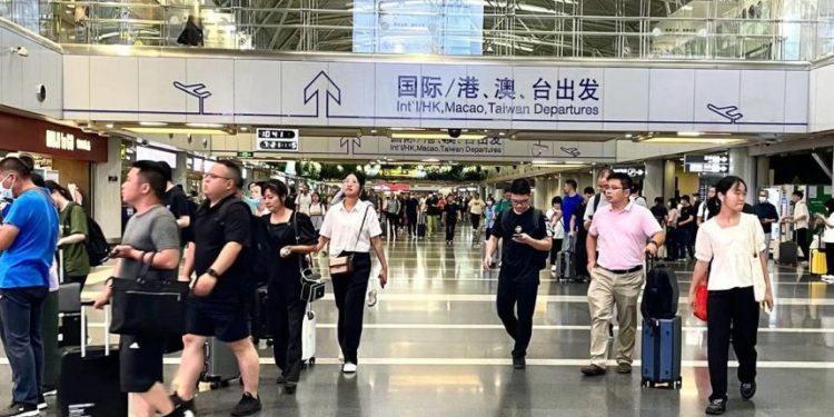 Çin’de uçak seferleri 2019 seviyelerine yaklaştı