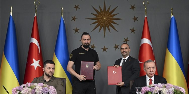 Türkiye ve Ukrayna’dan İHA ve otonom sistemlerde işbirliği