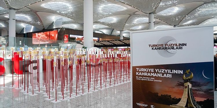 İstanbul Havalimanı’nda “Türkiye Yüzyılının Kahramanları” sergisi açıldı