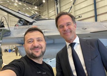 Zelenskiy, F-16 onayı sonrası Hollanda’da