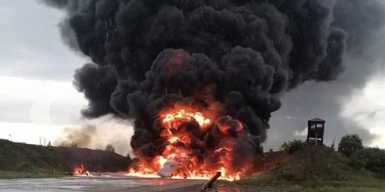 Ukrayna’nın İHA’sı Rus bombardıman uçağını vurdu