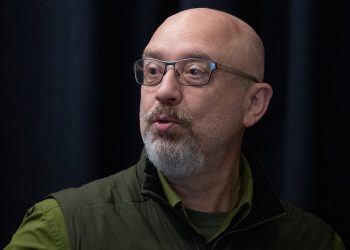 Ukrayna Savunma Bakanı Reznikov: F-16 eğitimleri başladı