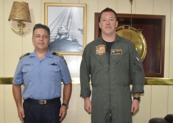 ABD’li albay TCG GÖKÇEADA’yı ziyaret etti