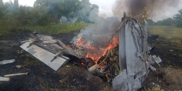 Ukrayna ordusuna ait iki savaş uçağı çarpıştı: 3 ölü