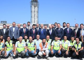 Bakan Uraloğlu: Sabiha Gökçen 2. pistini iniş ve kalkışa müsait hale getirdik