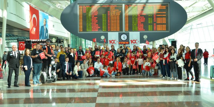 TAV Havalimanları’nda Cumhuriyet’in 100. yılı kutlandı