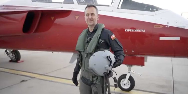 Haluk Görgün, HÜRJET kokpitinde!