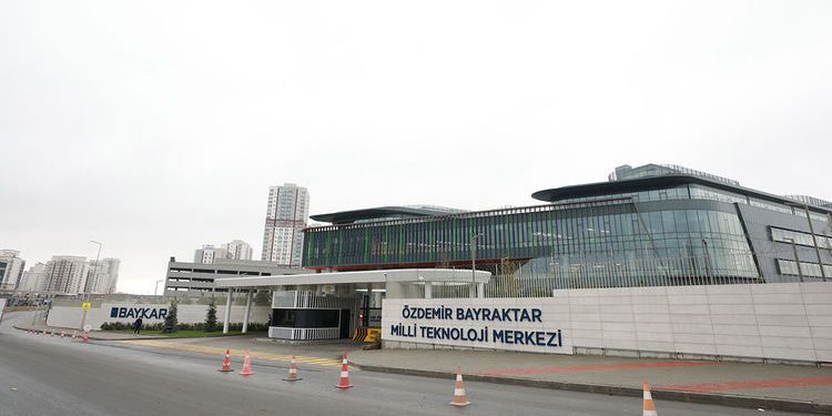 Milli İHA’ların öncü ismi Özdemir Bayraktar ile “milli teknoloji” yürüyüşü sürüyor