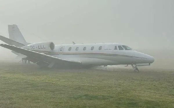 Atatürk Havalimanı’ndan kalkan özel jet pistten çıktı