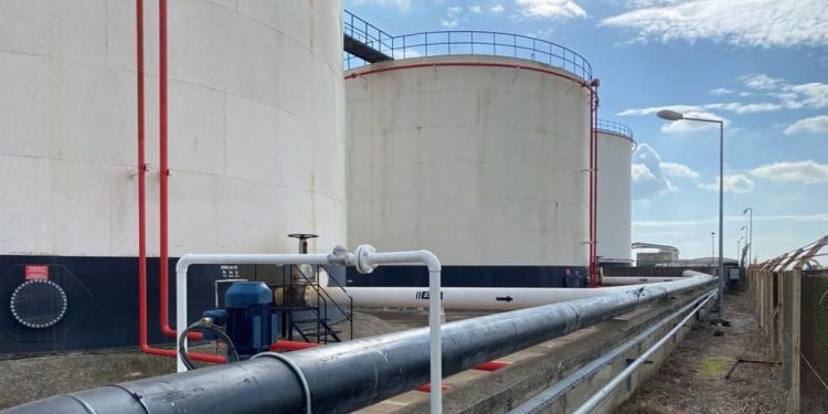 Antalya Havalimanı’na uçak yakıtı artık boruyla geliyor!