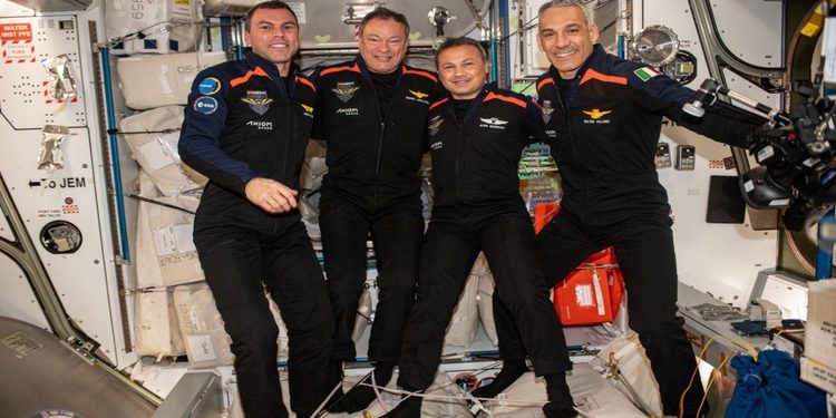 Alper Gezeravcı uzaydan fotoğraf paylaştı