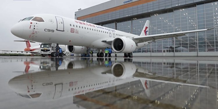 Çin’in yolcu uçağı üreticisi COMAC’tan beşinci C919 teslimatı