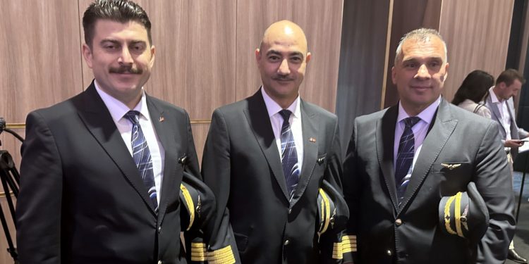 THY’yi Melbourne’e Avustralya doğumlu pilotlar uçurdu!