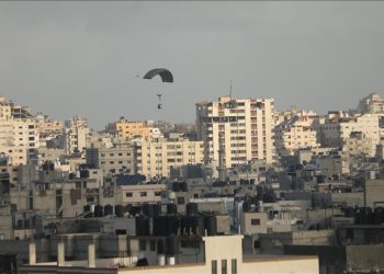 Mısır ve BAE’den Gazze’ye 7’nci havadan yardım