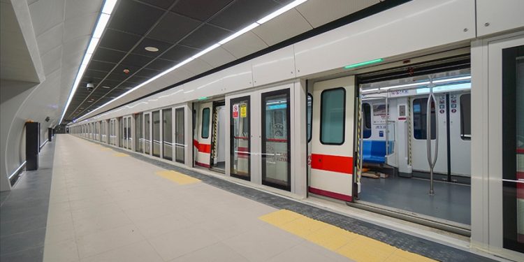 İstanbul Havalimanı’na yeni metro hattı bugün açılıyor