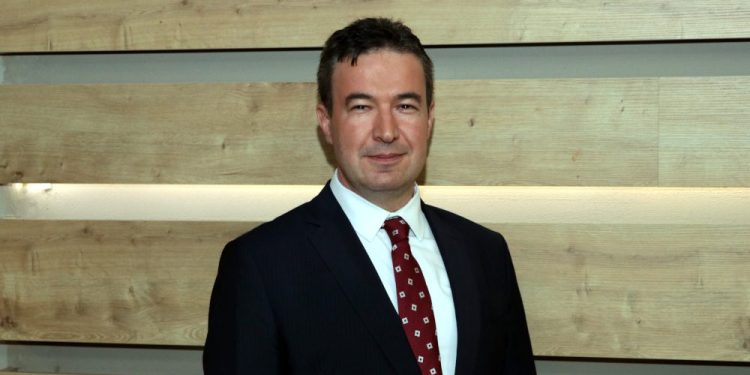 Genel Müdür Kerem Sarp: AJet düşük maliyetli havayolu olmayacak!