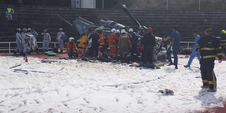 İki helikopterin çarpıştığı kazada 10 kişi öldü