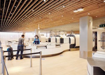 Schiphol’de yeni tarayıcılarla kontroller 3 saniye sürecek