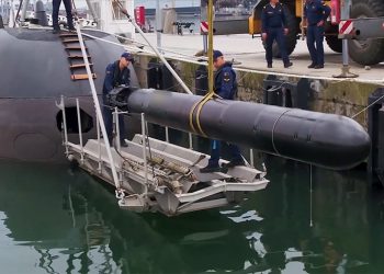 Yerli torpido AKYA denizaltılara teslim edilmeye başlandı