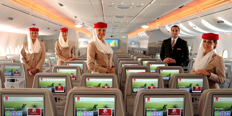 Emirates rekor kârı çalışanlarıyla paylaşacak