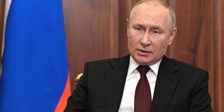 Putin: Reisi’nin heyetindeki Rus helikopterler sorunsuz uçtu